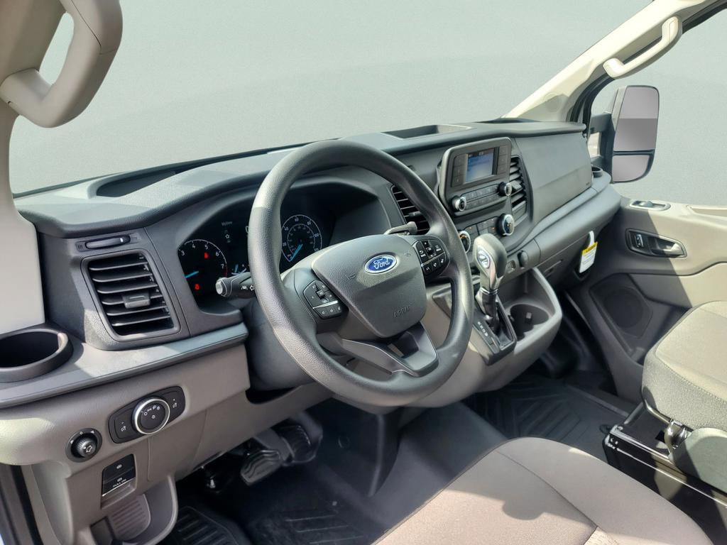 New 2025 Ford Transit 250 Low Roof RWD image 23