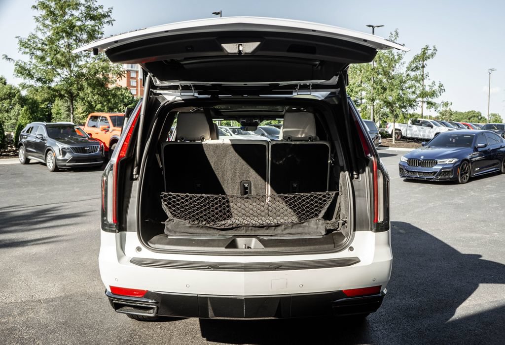 Used 2022 Cadillac Escalade Sport w/ Touring Package AWD/4WD image 31