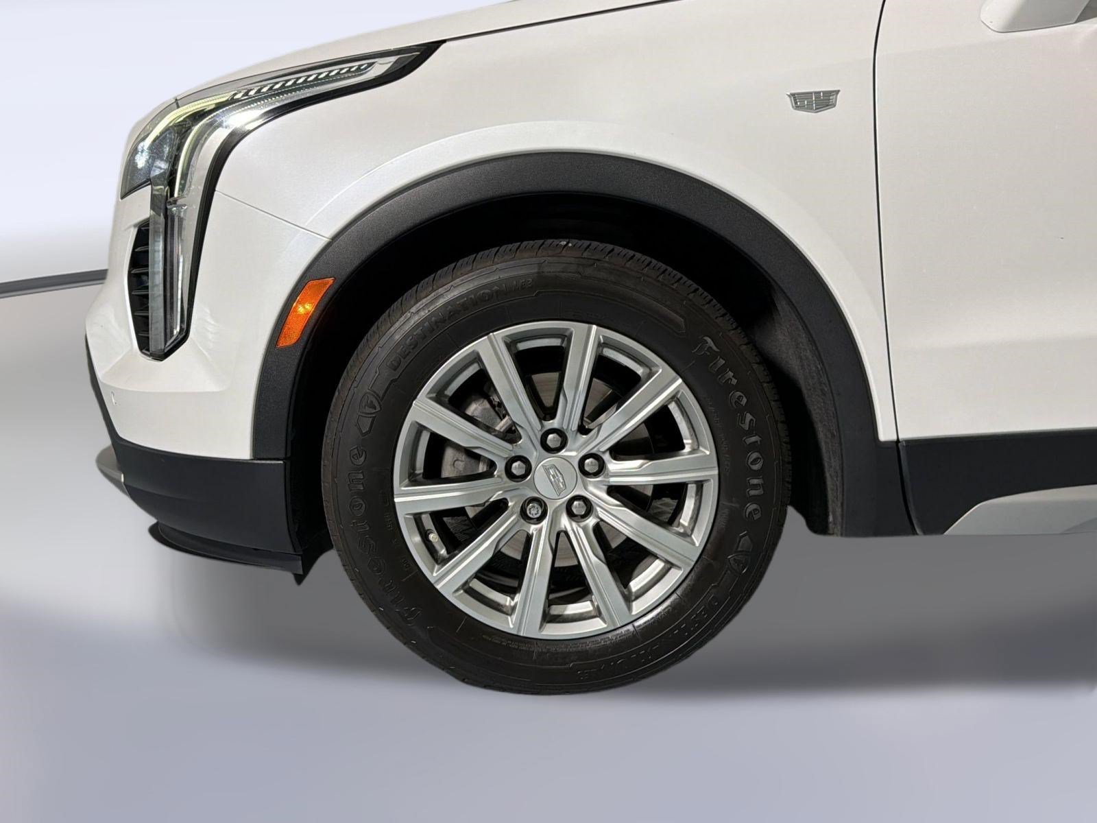 Used 2023 Cadillac XT4 Premium Luxury w/ Cold Weather Package FWD image 12