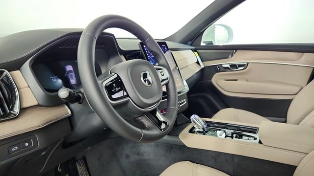 New 2026 Volvo XC90 T8 Plus w/ Protection Package Premier AWD/4WD image 12