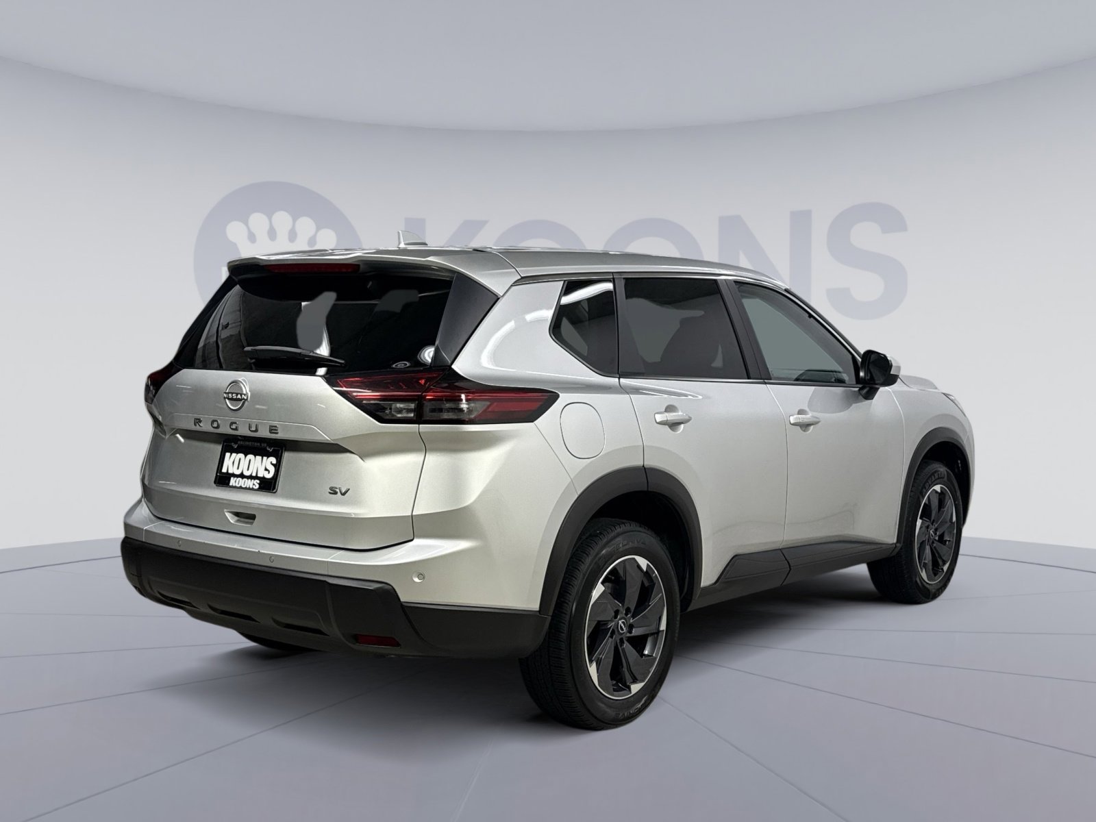 Used 2024 Nissan Rogue SV image 11