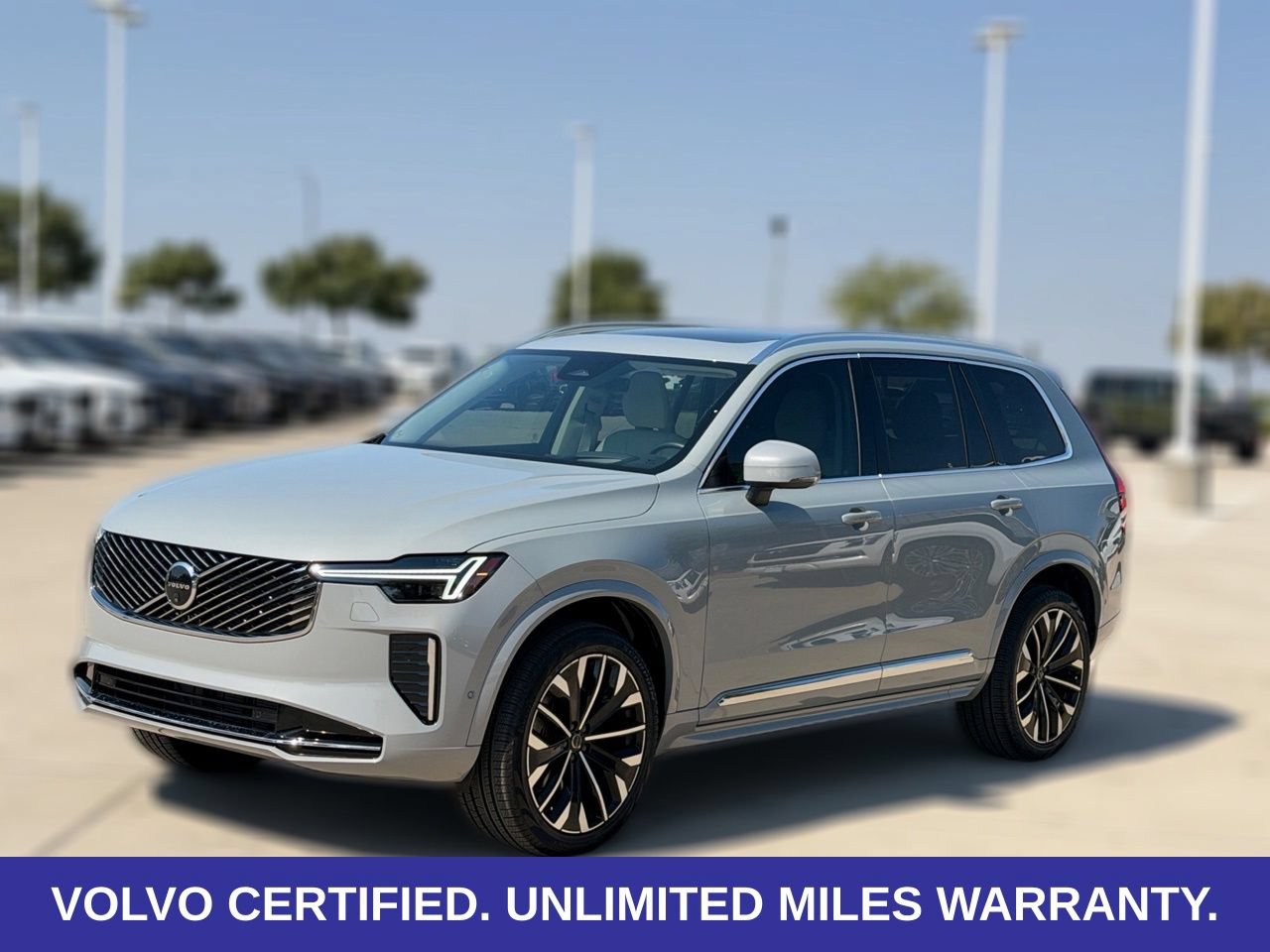 Certified 2026 Volvo XC90 B6 Ultra AWD/4WD image 4