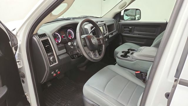 Used 2014 RAM 3500 Tradesman w/ Chrome Appearance Group image 9