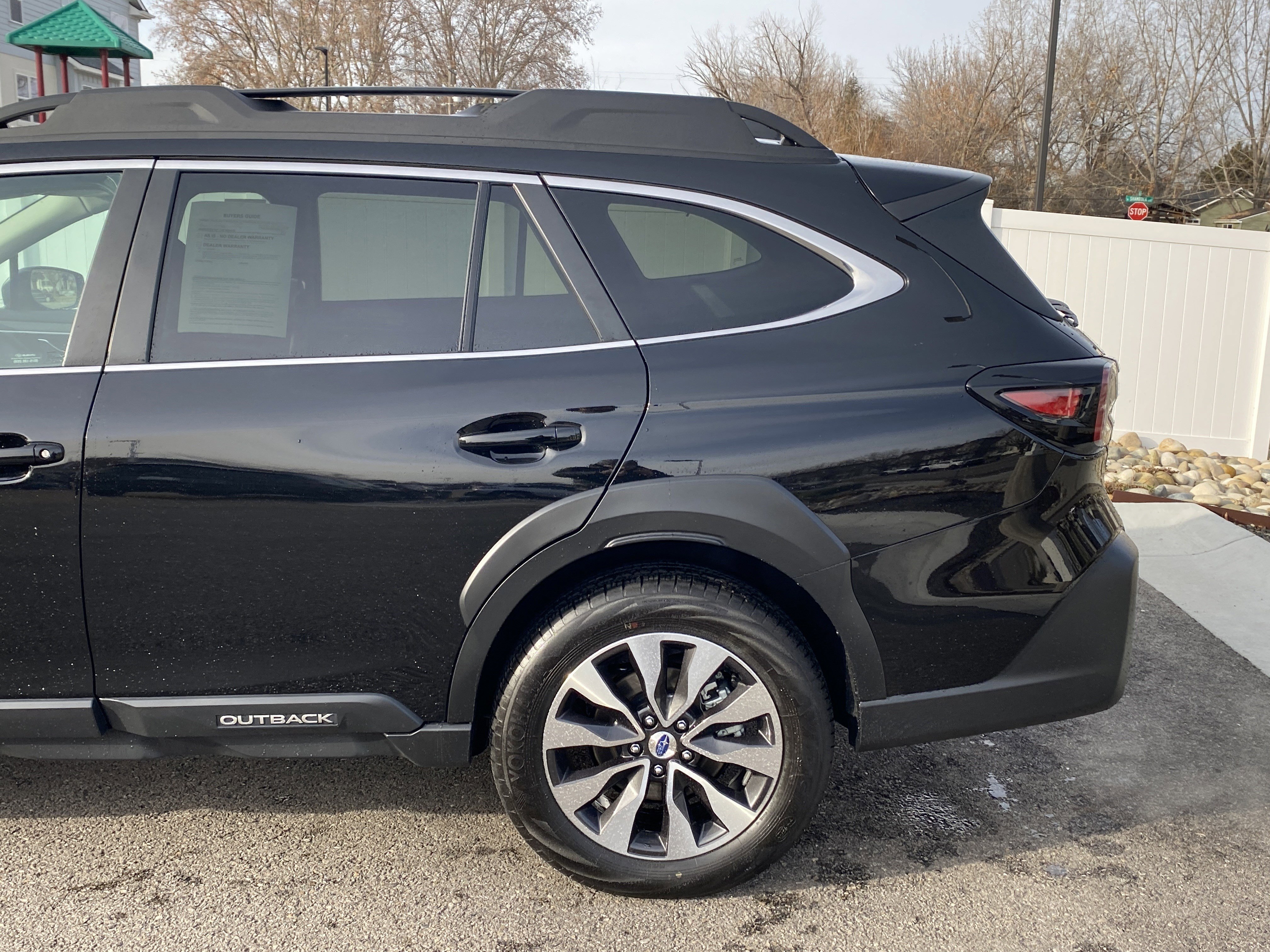 Used 2025 Subaru Outback Limited image 4