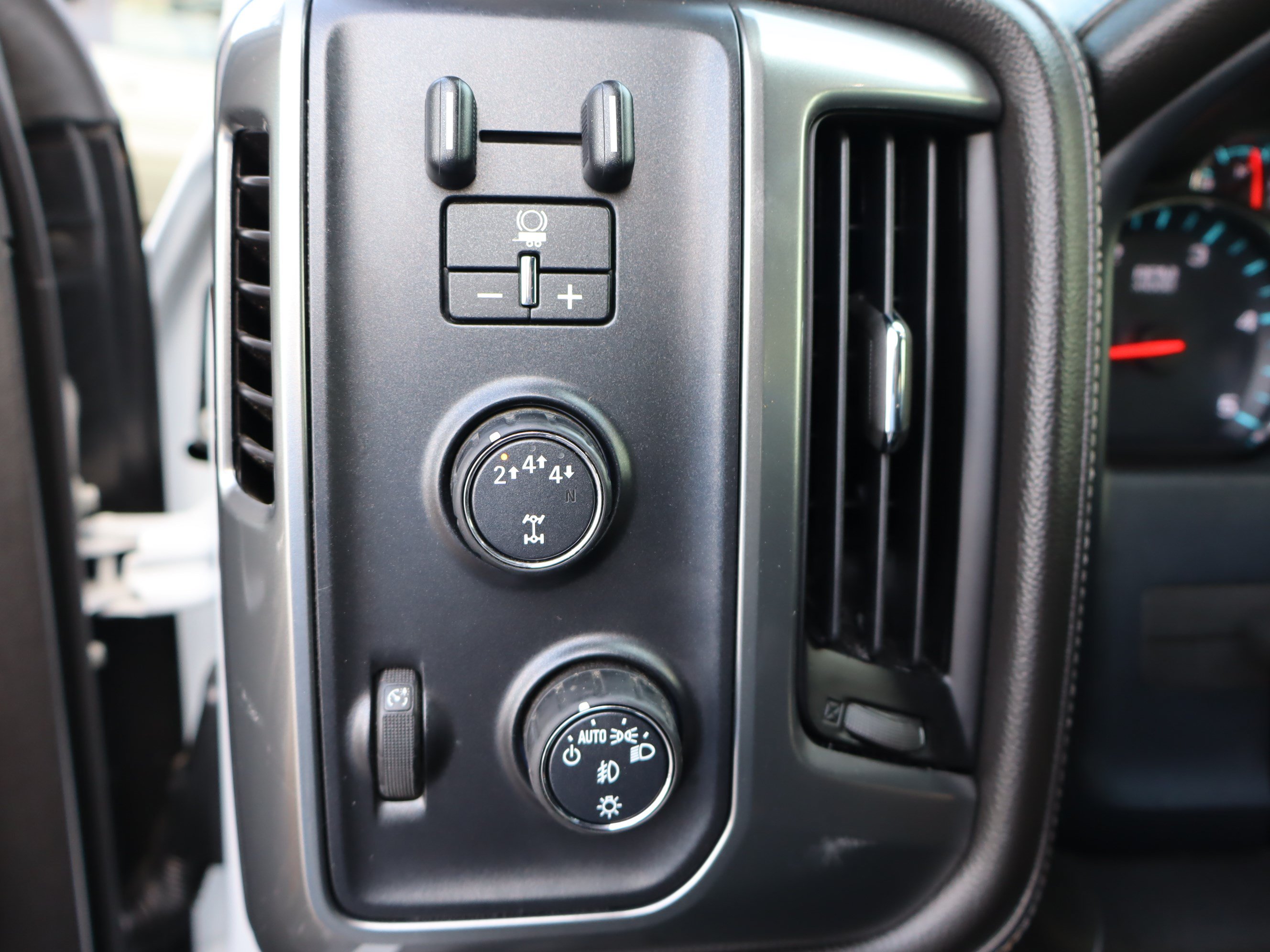 Used 2018 Chevrolet Silverado 3500 LTZ w/ Duramax Plus Package AWD/4WD image 23