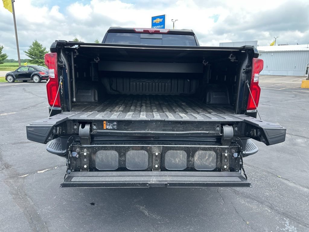 Used 2024 Chevrolet Silverado 1500 ZR2 w/ Technology Package image 16