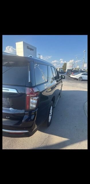 Used 2023 Chevrolet Tahoe LT w/ Luxury Package AWD/4WD image 15