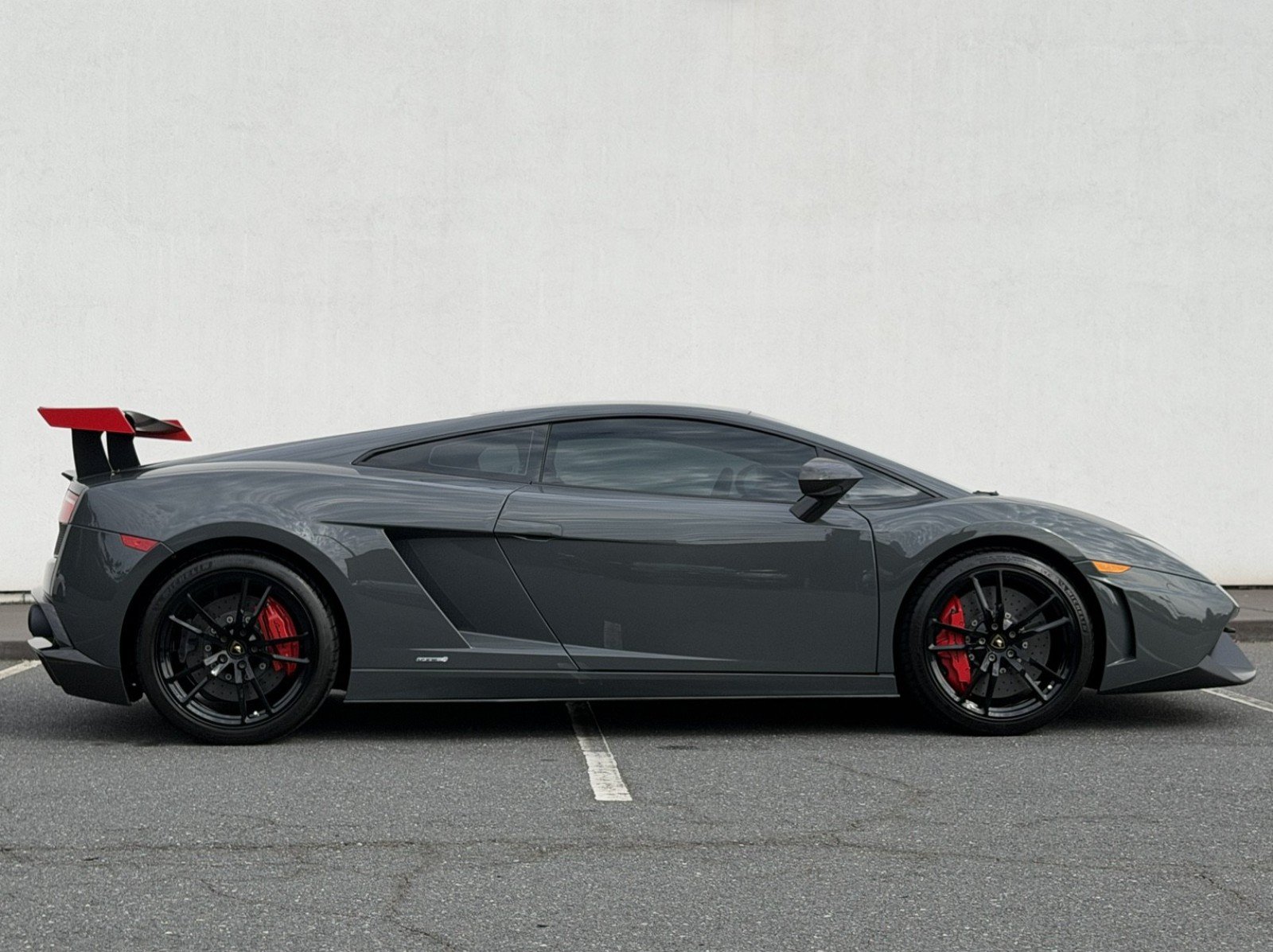 Used 2012 Lamborghini Gallardo LP 570-4 Super Trofeo Stradale AWD/4WD image 8