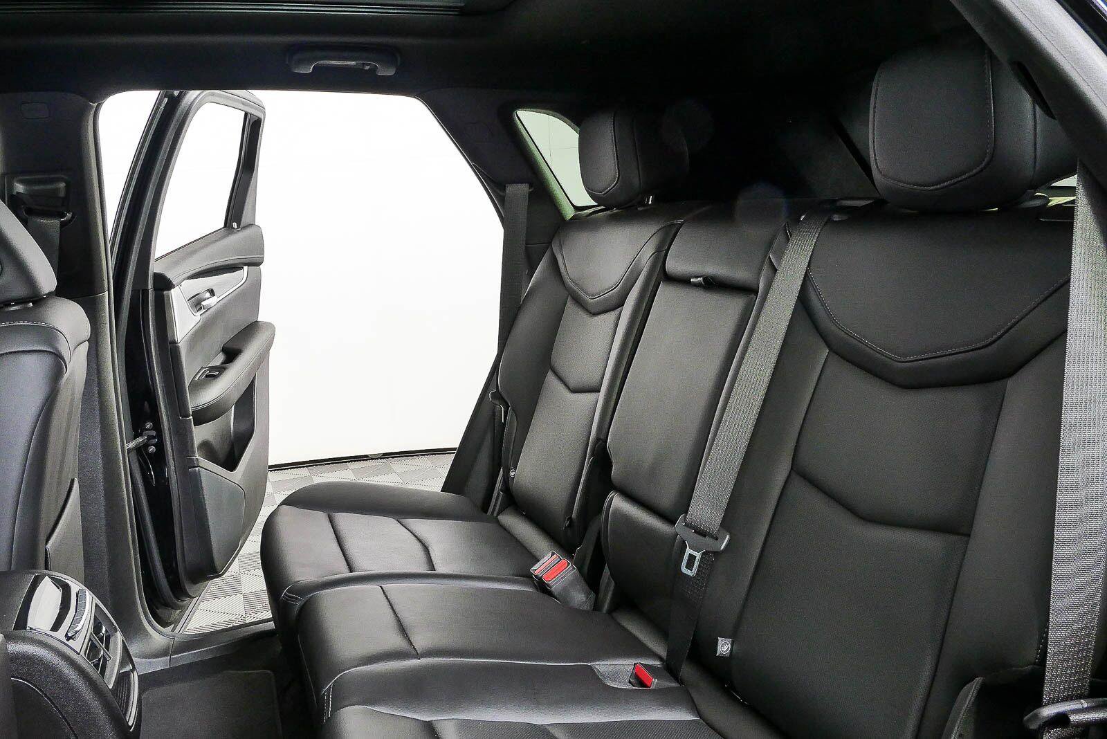 Certified 2023 Cadillac XT5 Premium Luxury w/ Technology Package FWD image 21