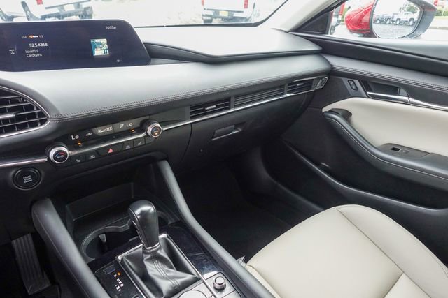 Used 2021 MAZDA MAZDA3 s image 21