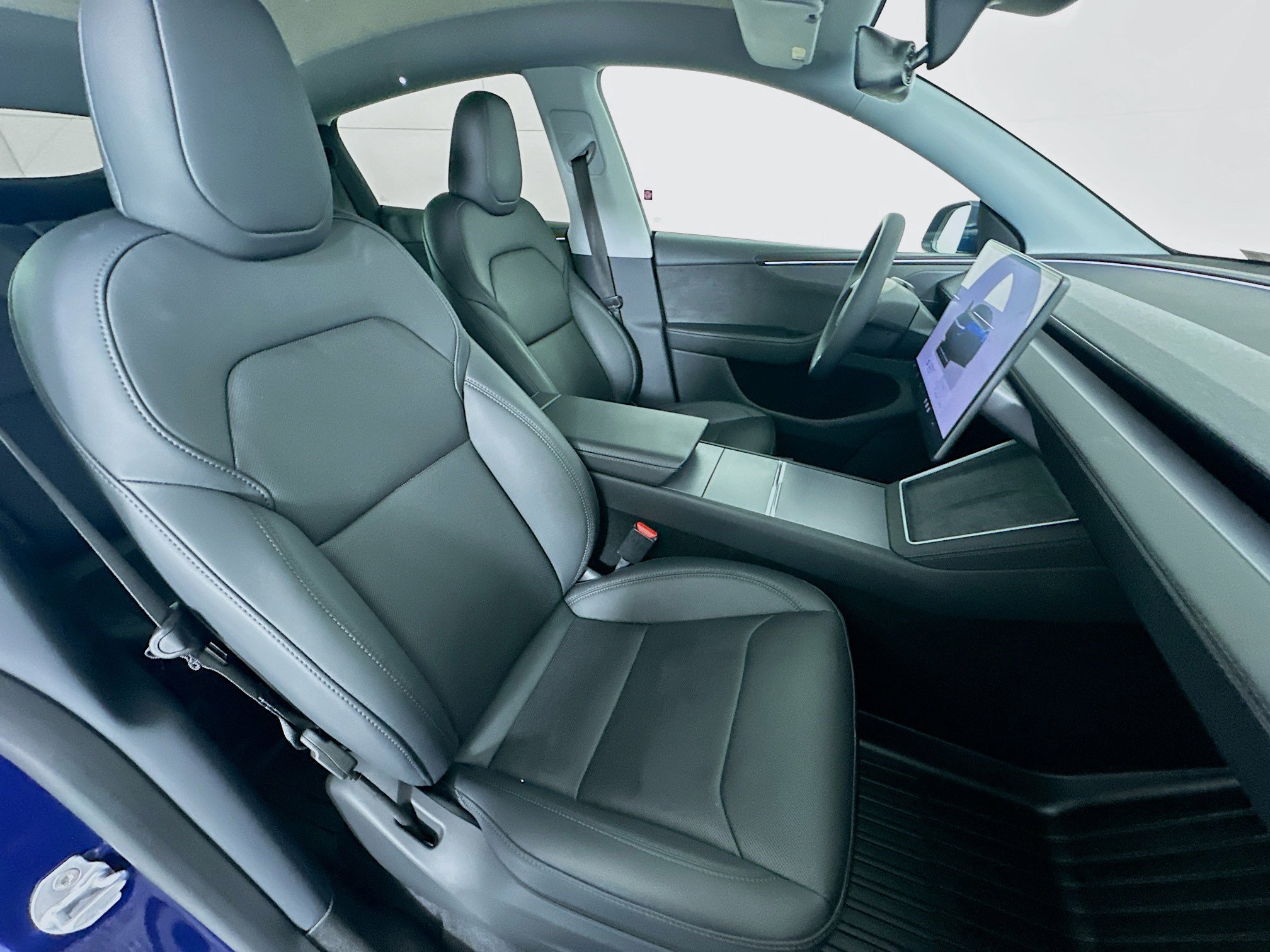 Used 2026 Tesla Model Y Long Range image 29