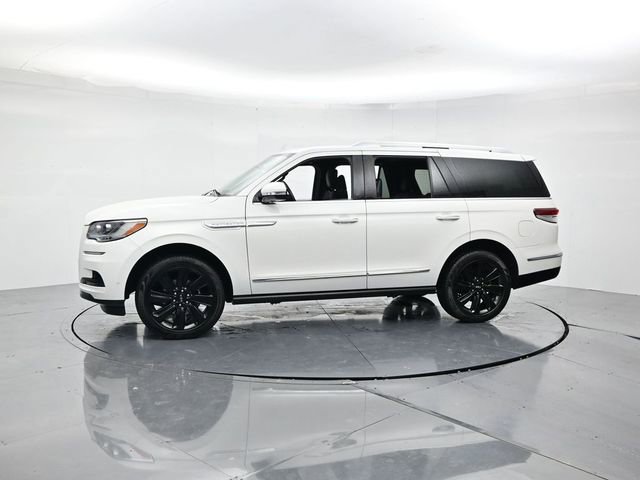 Used 2024 Lincoln Navigator Reserve image 6
