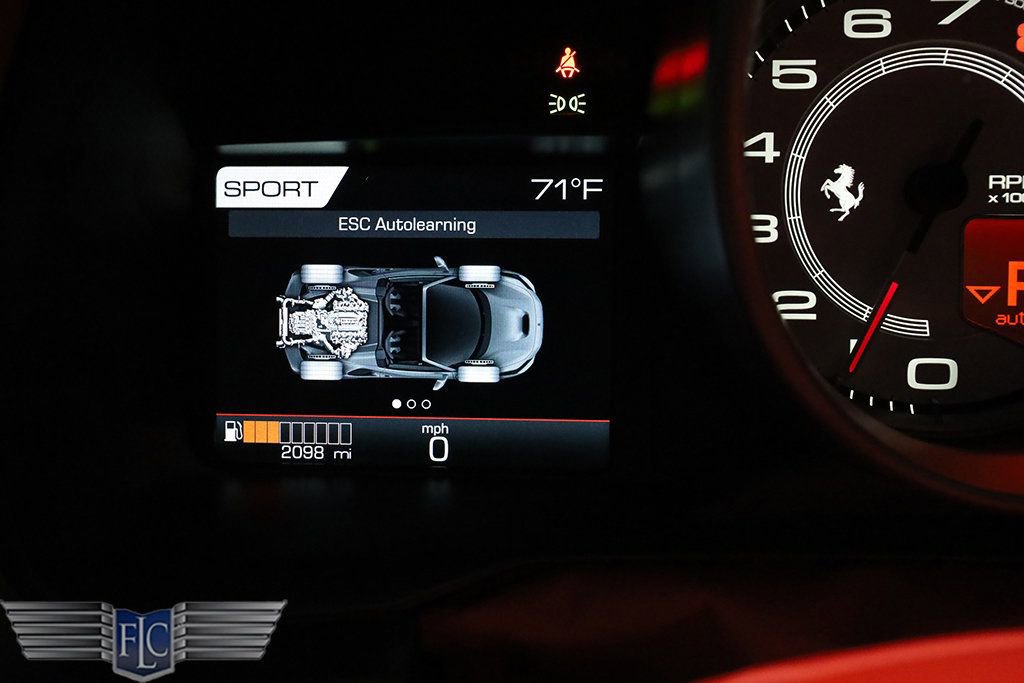 Used 2021 Ferrari F8 Tributo RWD image 33