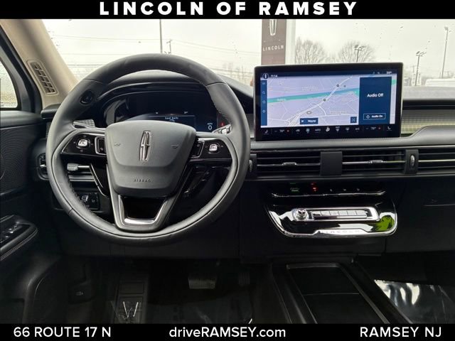 Used 2023 Lincoln Corsair AWD image 23