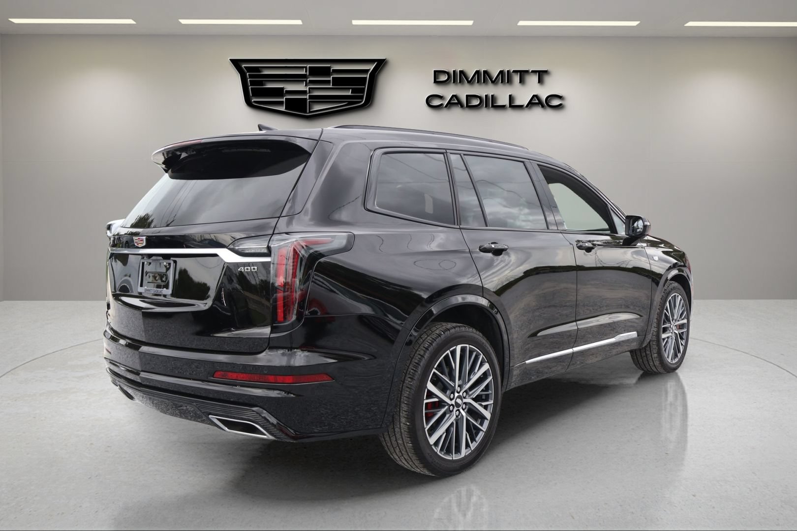Certified 2025 Cadillac XT6 Sport w/ Platinum Package AWD/4WD image 5