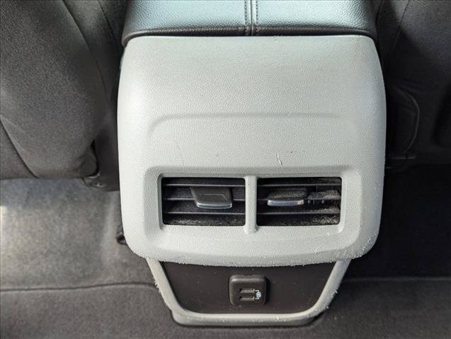 Used 2022 GMC Terrain SLE FWD image 16