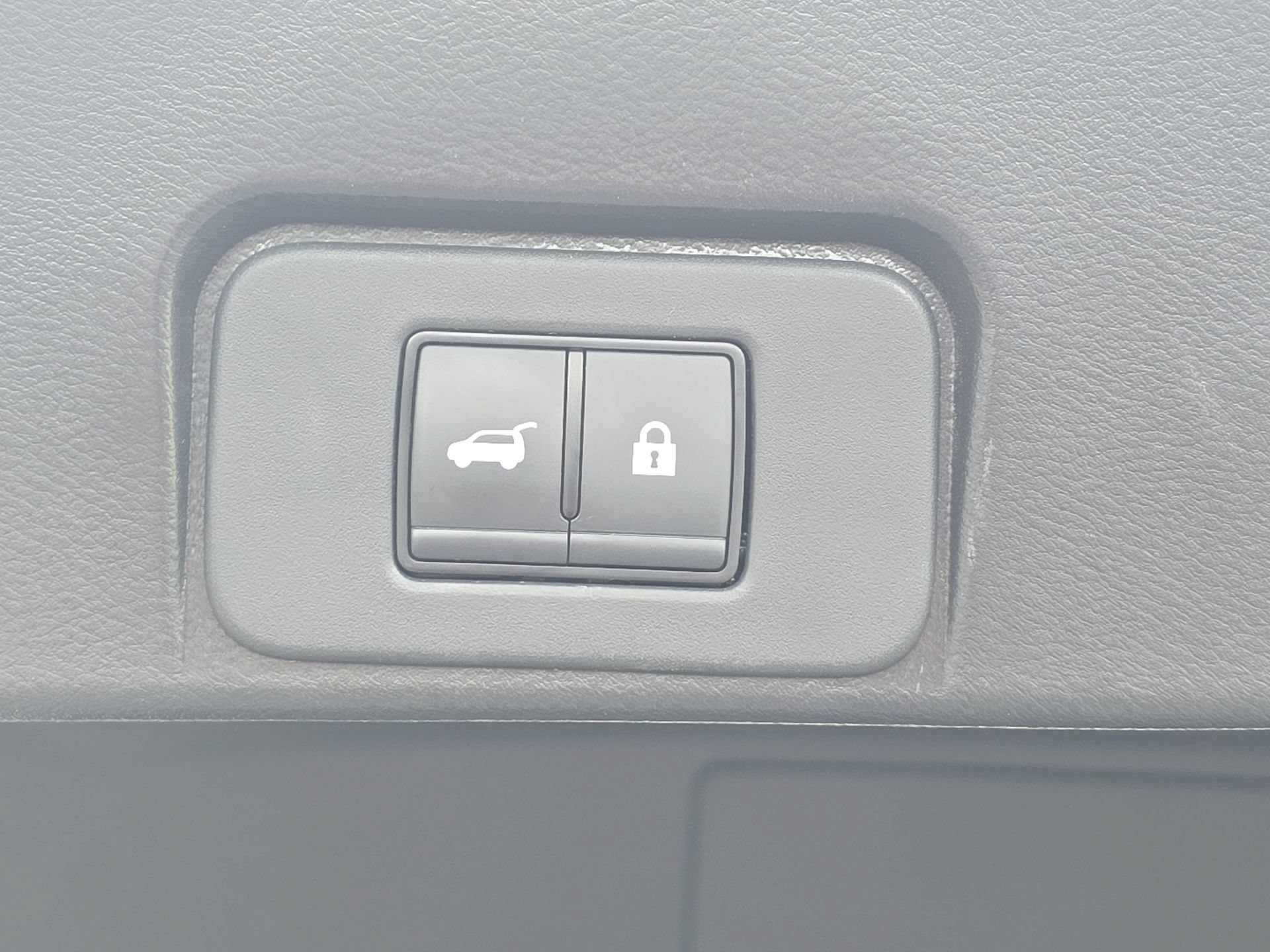 Used 2023 Nissan Rogue SL w/ SL Premium Package FWD image 13