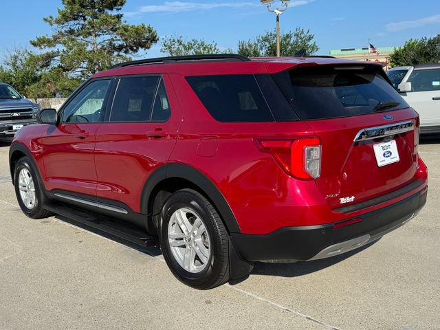 Used 2024 Ford Explorer XLT w/ Equipment Group 202A AWD/4WD image 10