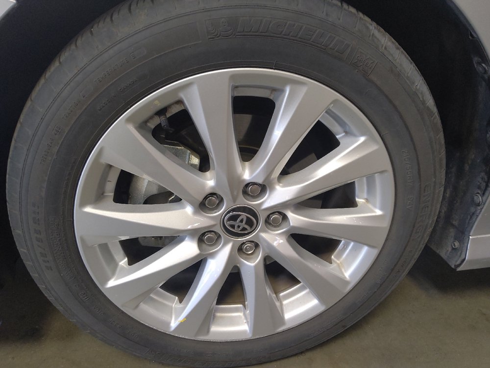 Used 2020 Toyota Camry LE w/ Cold Weather Package AWD/4WD image 31