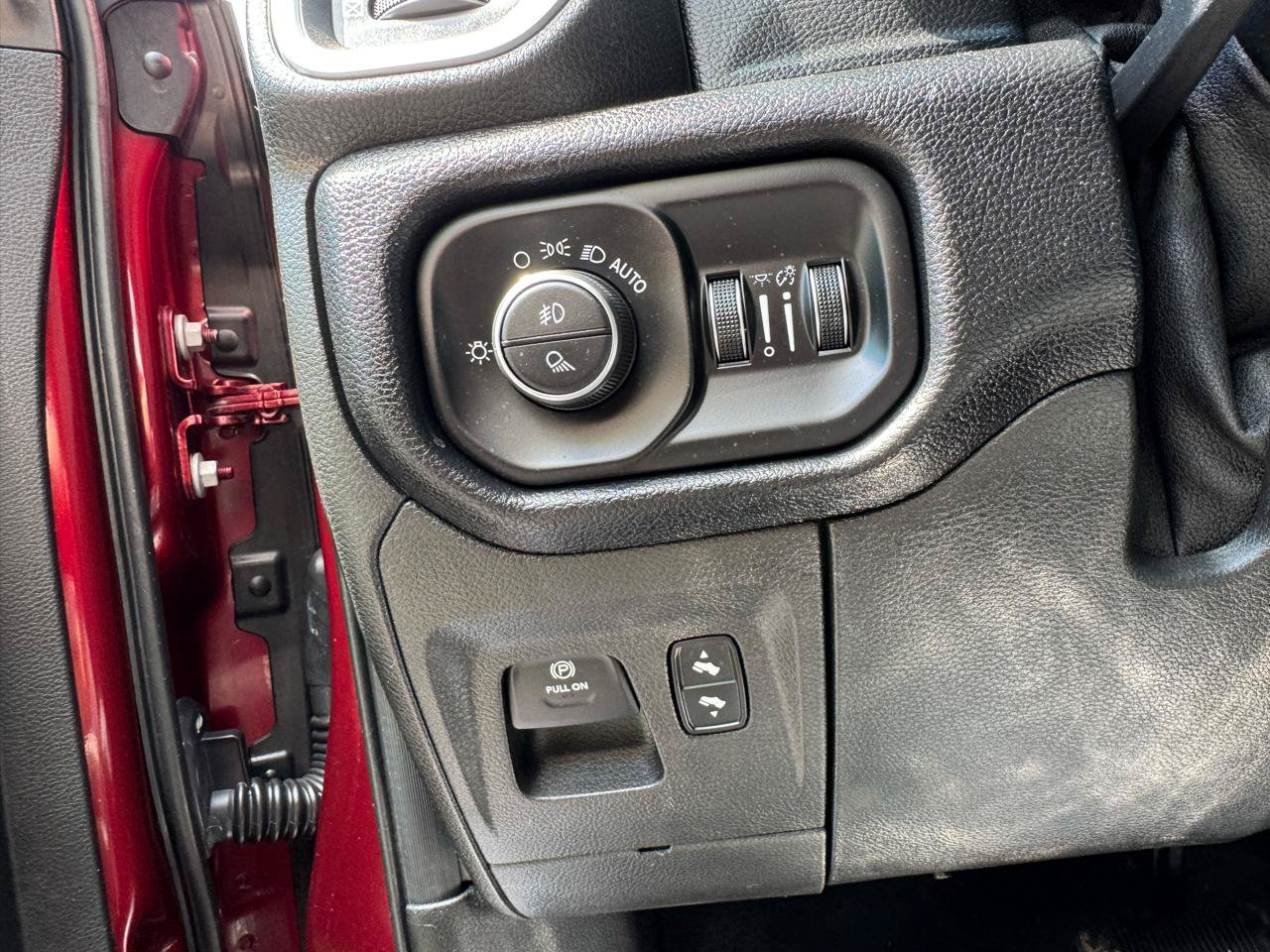 Used 2019 RAM 1500 Big Horn AWD/4WD image 29