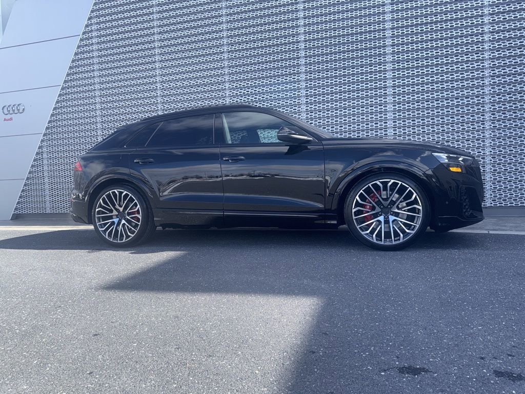 New 2026 Audi SQ8 Prestige image 11