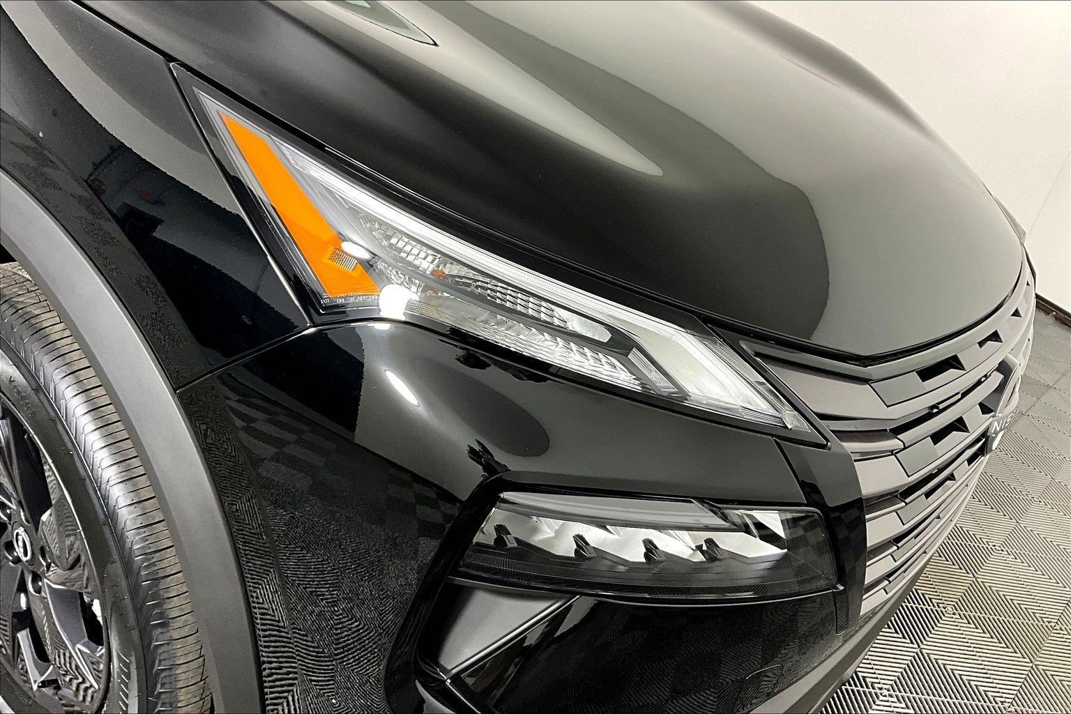 New 2026 Nissan Rogue SV w/ Cold Weather Package AWD/4WD image 8