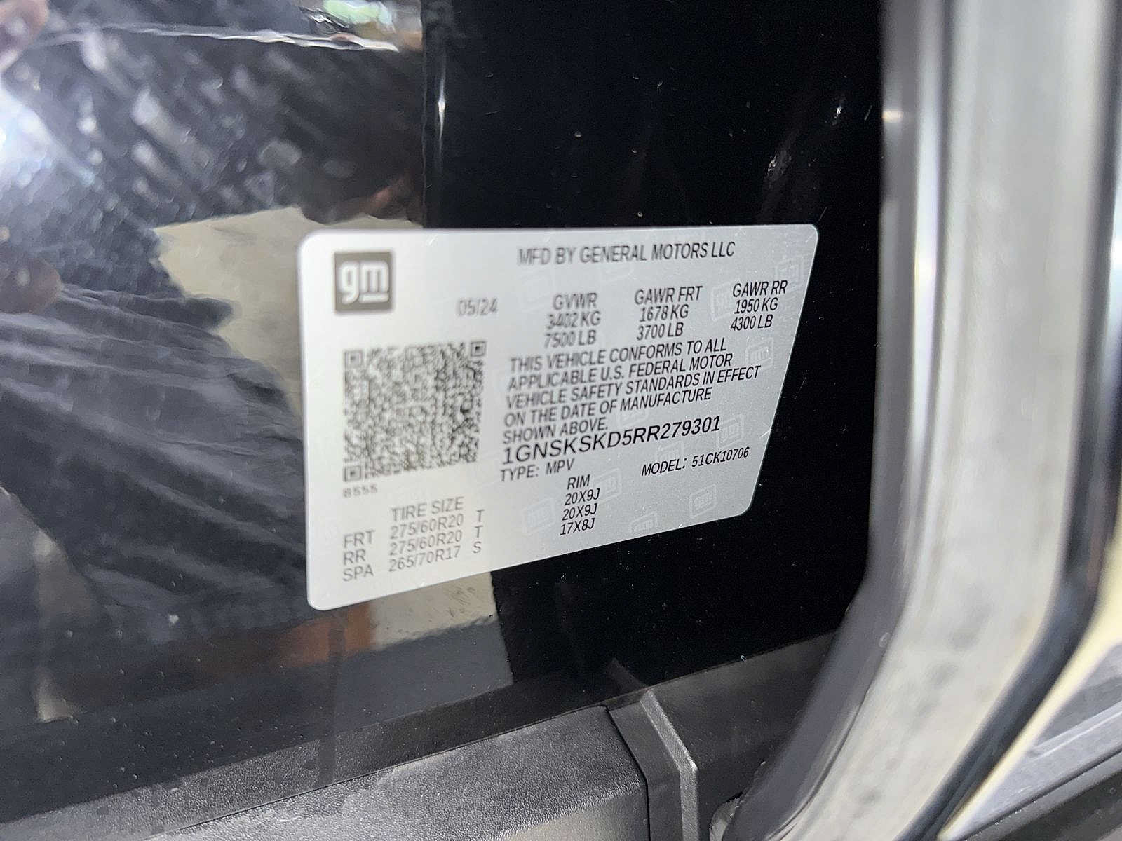 Used 2024 Chevrolet Tahoe Premier AWD/4WD image 14