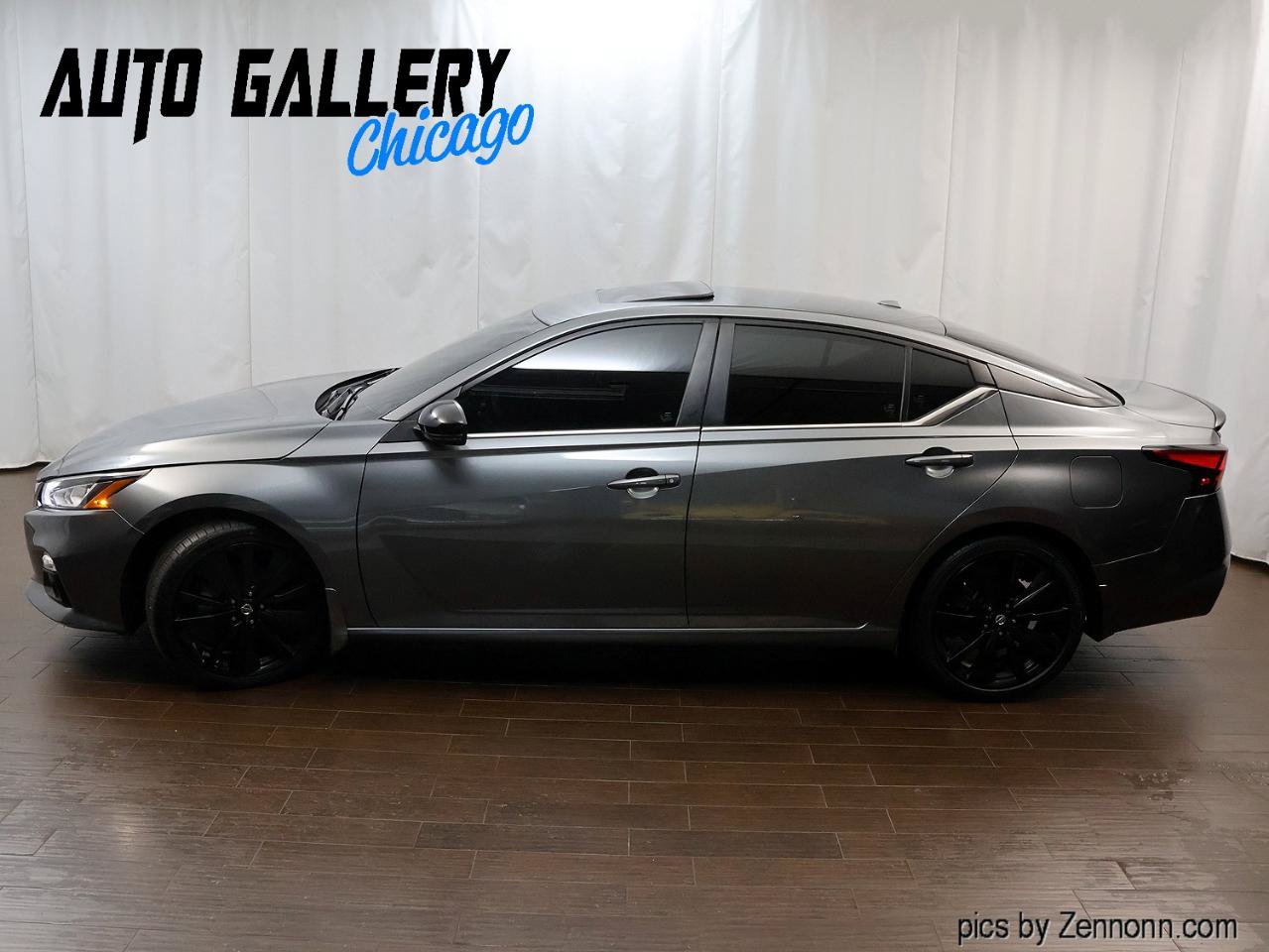 Used 2022 Nissan Altima 2.5 SR w/ Midnight Edition Package FWD image 11