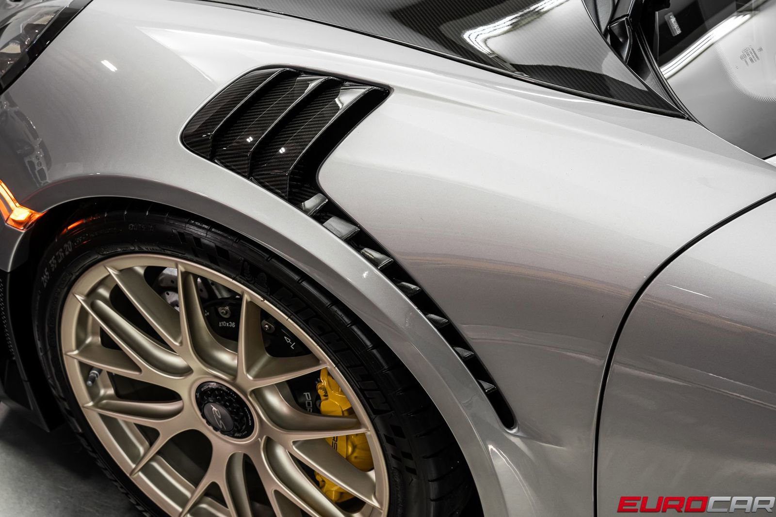 Used 2018 Porsche 911 GT2 RS image 17