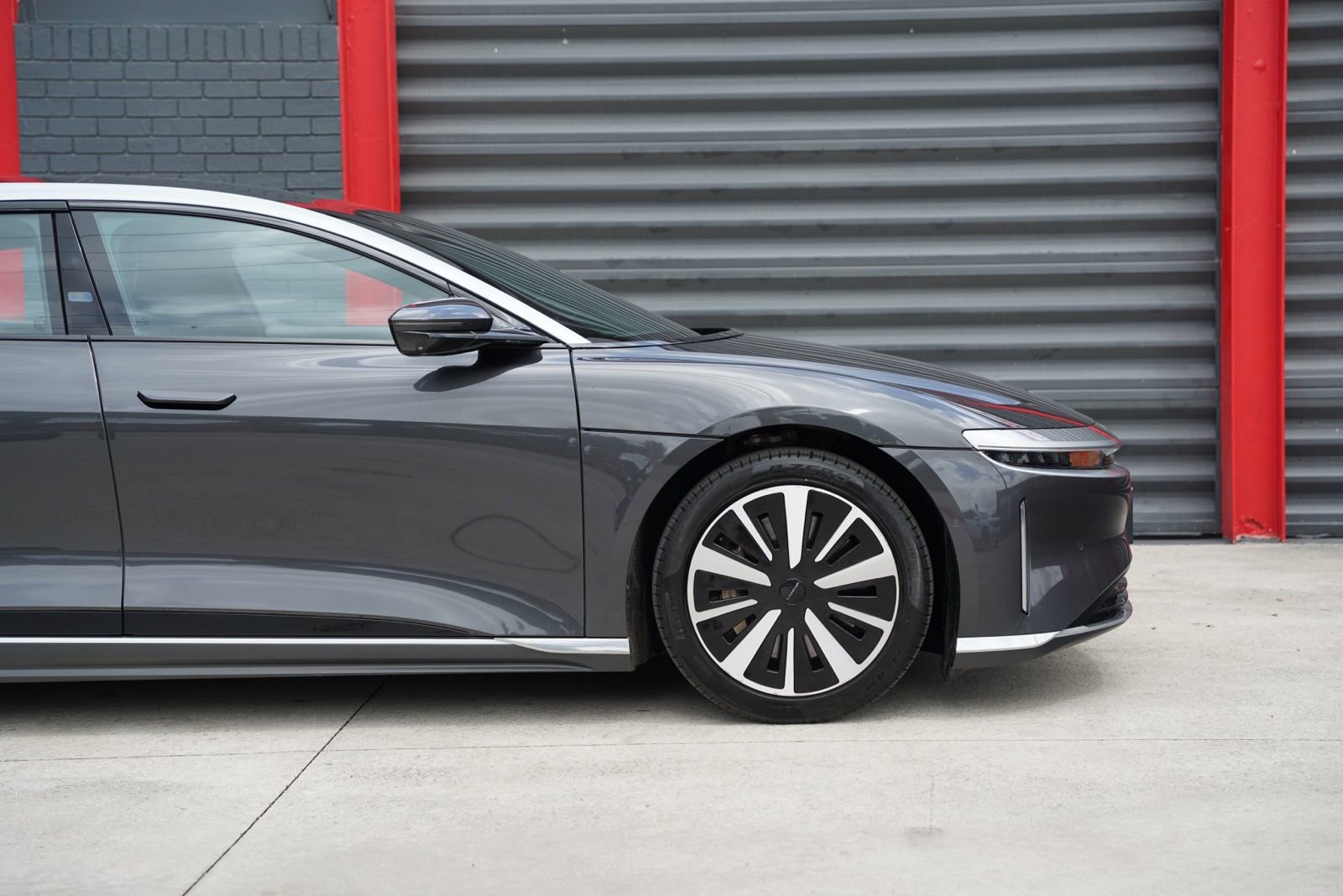 Used 2023 Lucid Air Touring AWD/4WD image 2