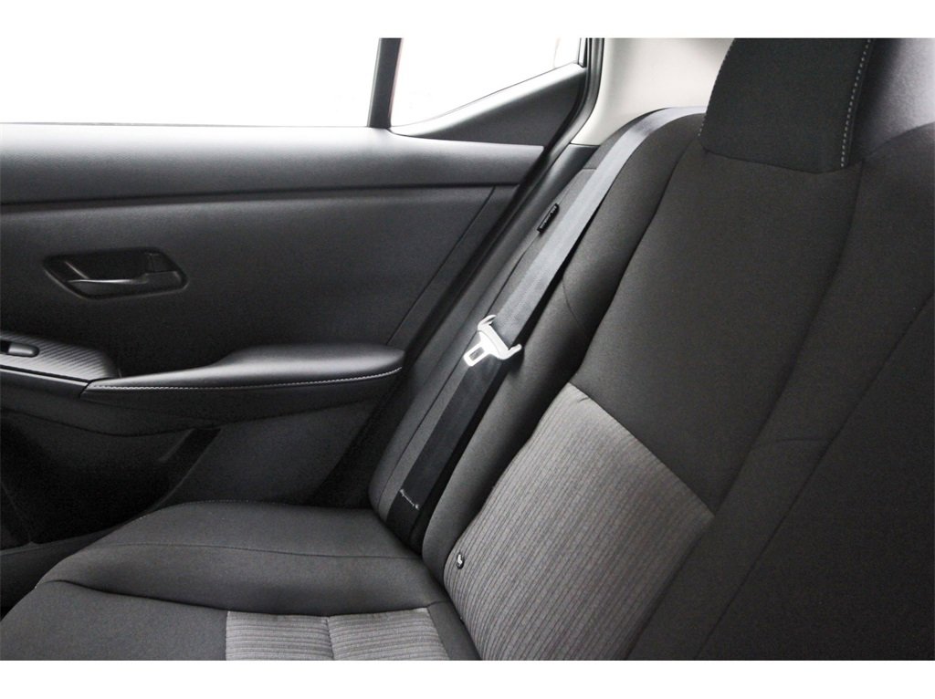 Used 2025 Nissan Sentra SV w/ All-Weather Package image 9