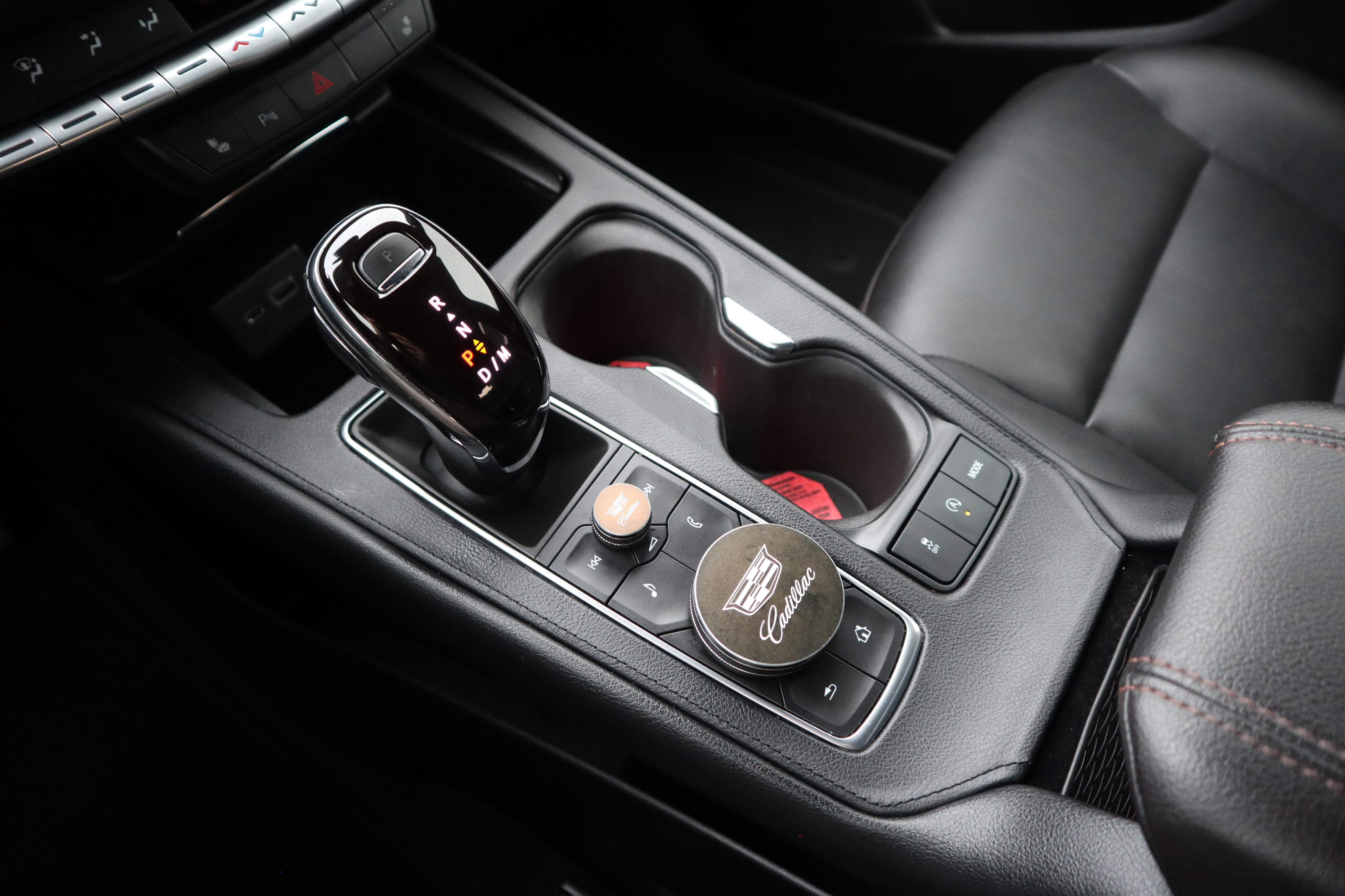 Used 2020 Cadillac XT4 Sport w/ Cold Weather Package image 33