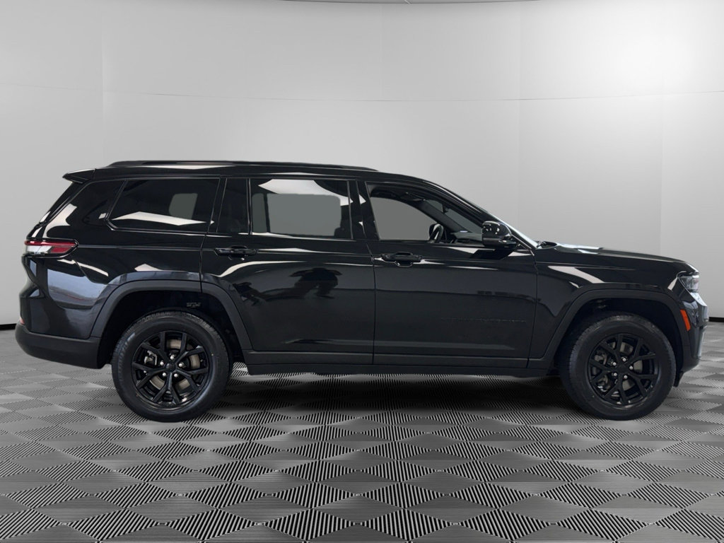 Used 2024 Jeep Grand Cherokee L Laredo image 9