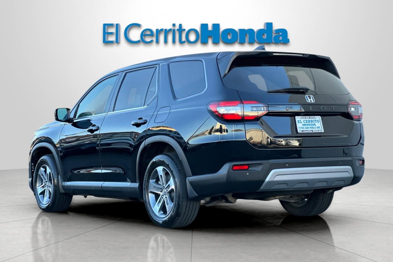 Certified 2025 Honda Pilot EX-L image 5