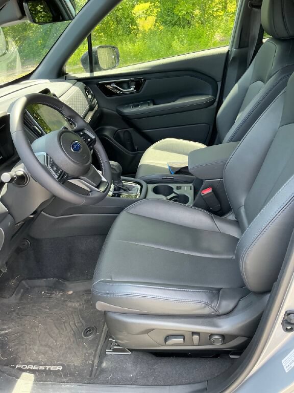 Certified 2025 Subaru Forester Limited w/ Protection Package (1PH) AWD/4WD image 8