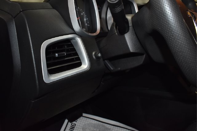 Used 2017 Chevrolet Equinox LT FWD image 29