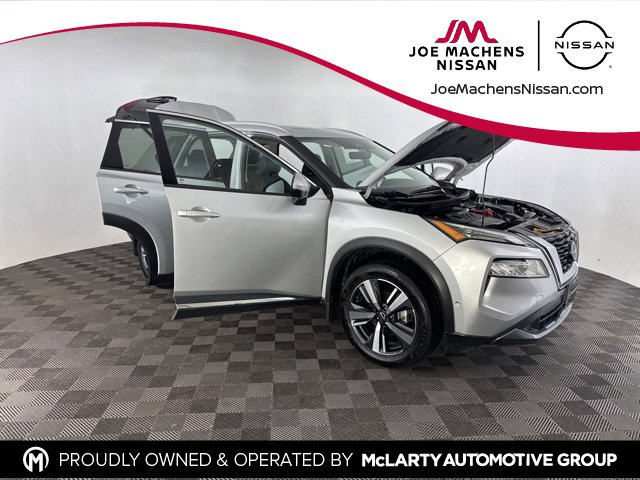 Used 2023 Nissan Rogue SL w/ SL Premium Package image 13