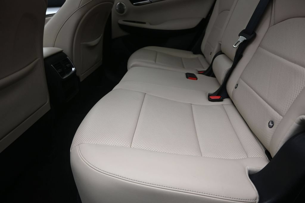 Certified 2022 INFINITI QX50 Essential AWD/4WD image 16