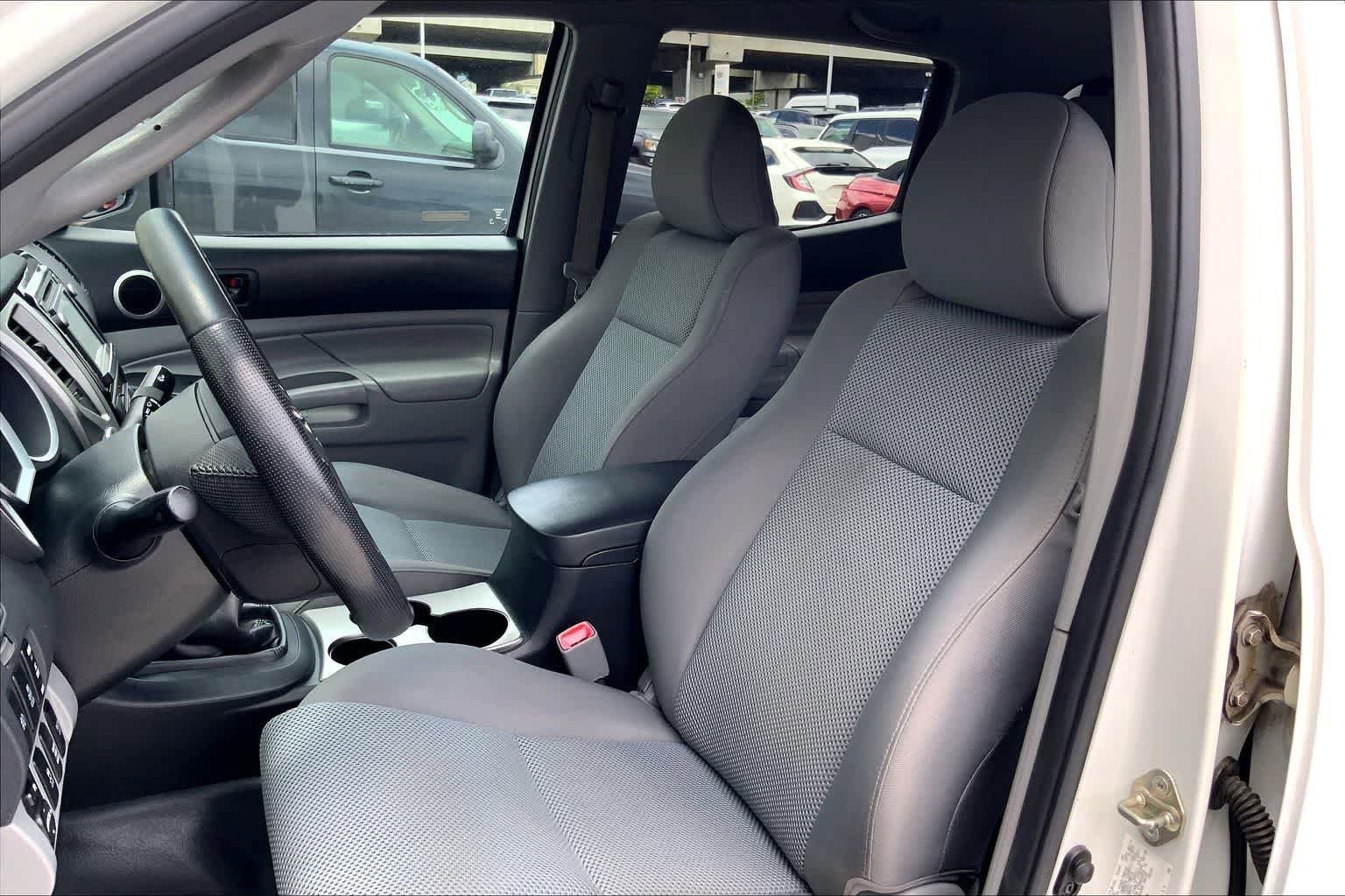 Used 2014 Toyota Tacoma 4x4 Double Cab image 11