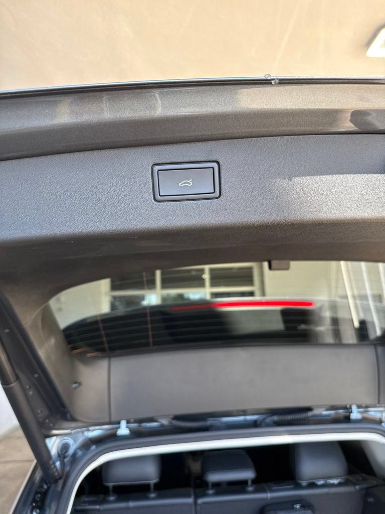 New 2026 Volkswagen Tiguan SE AWD/4WD image 16