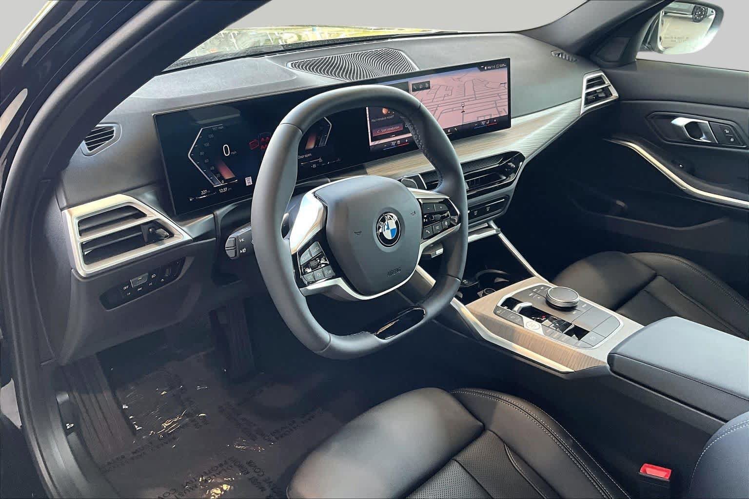 Used 2026 BMW 330i xDrive Sedan AWD/4WD image 19