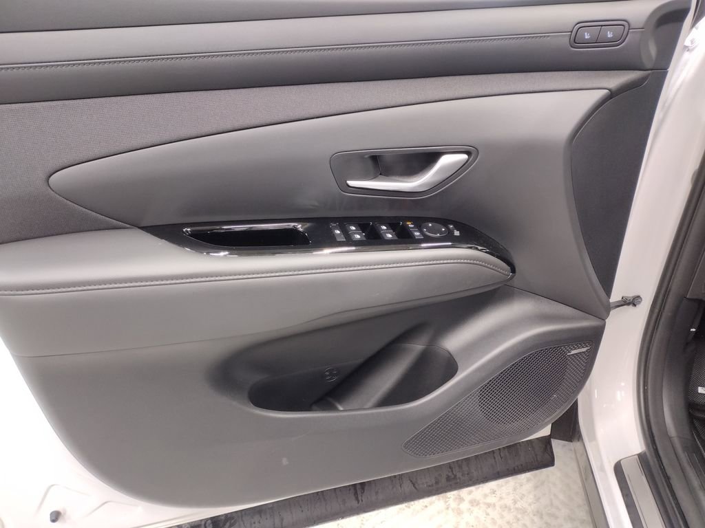 Certified 2025 Hyundai Tucson Limited image 22