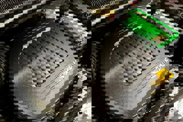 Used 2012 Chrysler Town & Country Limited w/ Luxury Group image 32