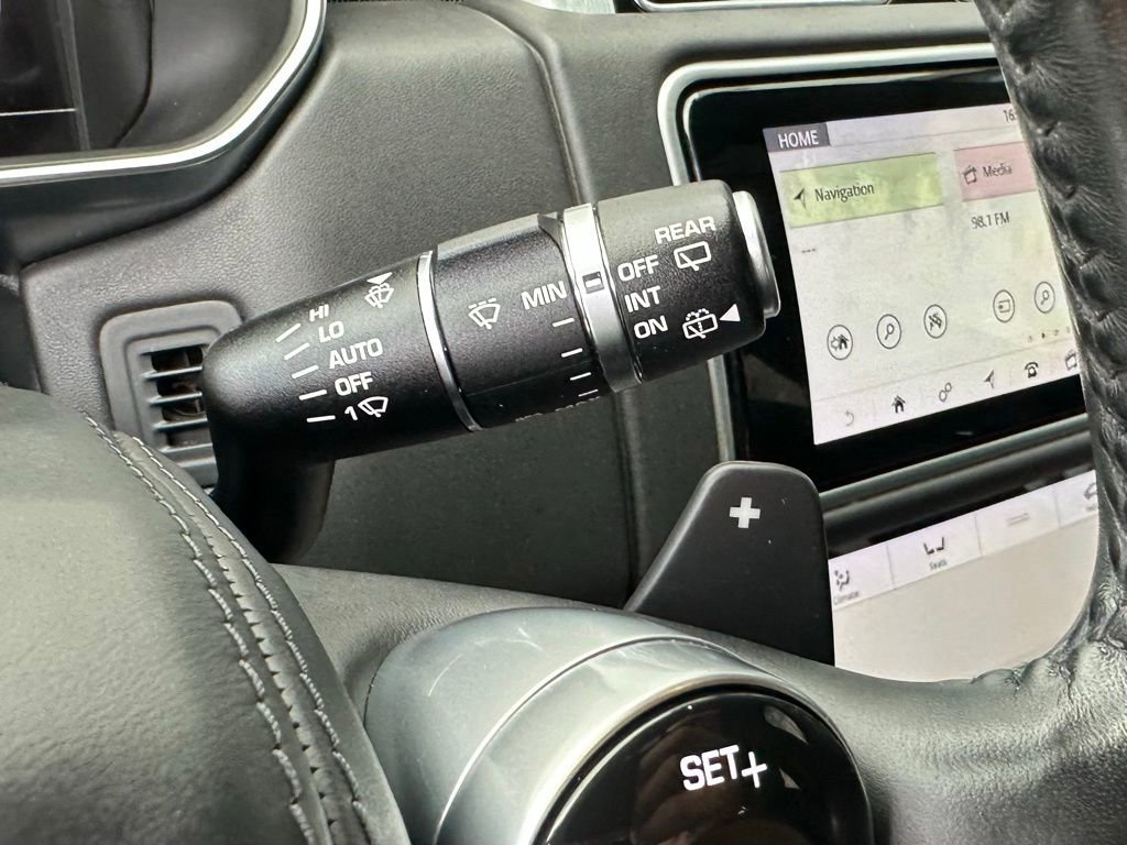 Used 2019 Land Rover Range Rover HSE image 39