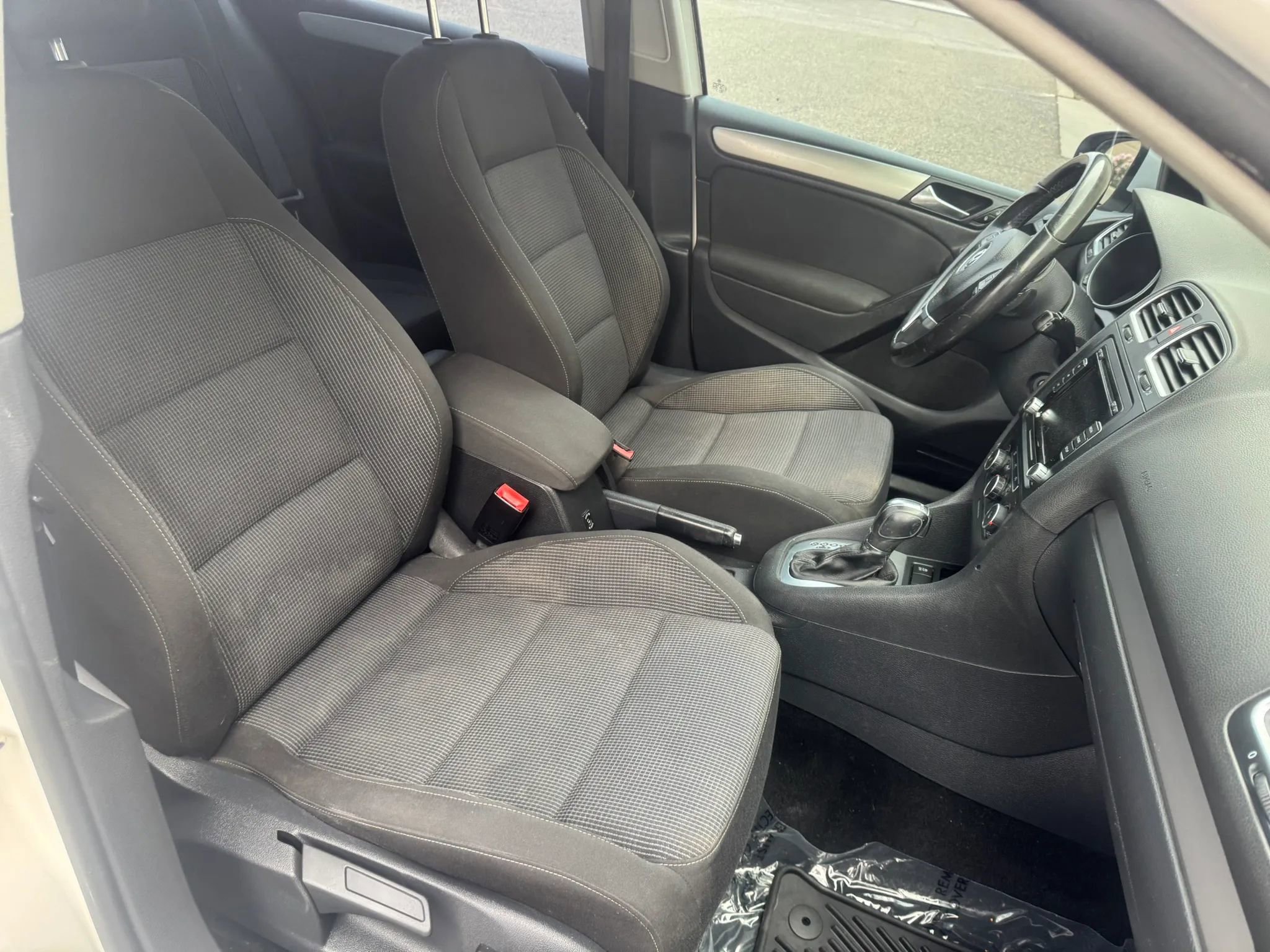 Used 2014 Volkswagen Golf TDI FWD image 14