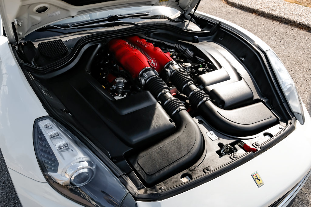 Used 2014 Ferrari California RWD image 51