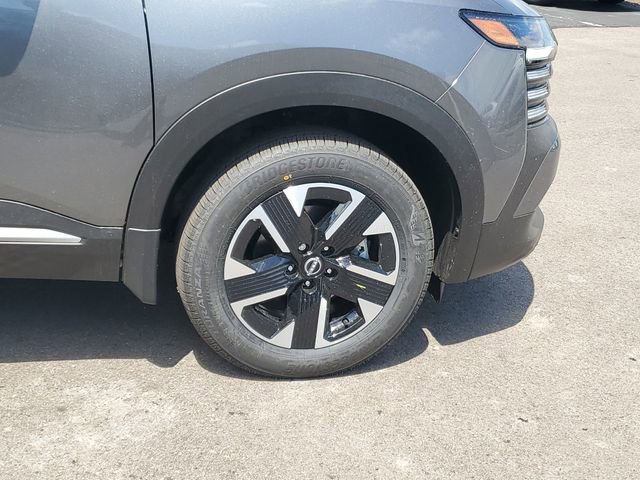 New 2026 Nissan Kicks SV w/ Cold Weather Package AWD/4WD image 9