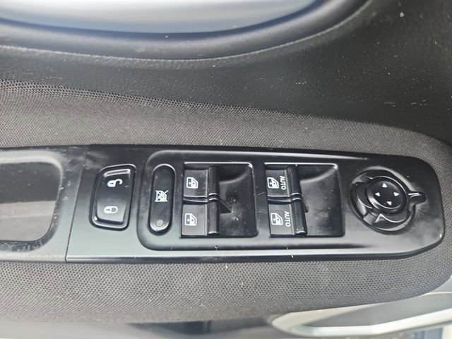Used 2021 Jeep Renegade Sport w/ Sport Appearance Group AWD/4WD image 17