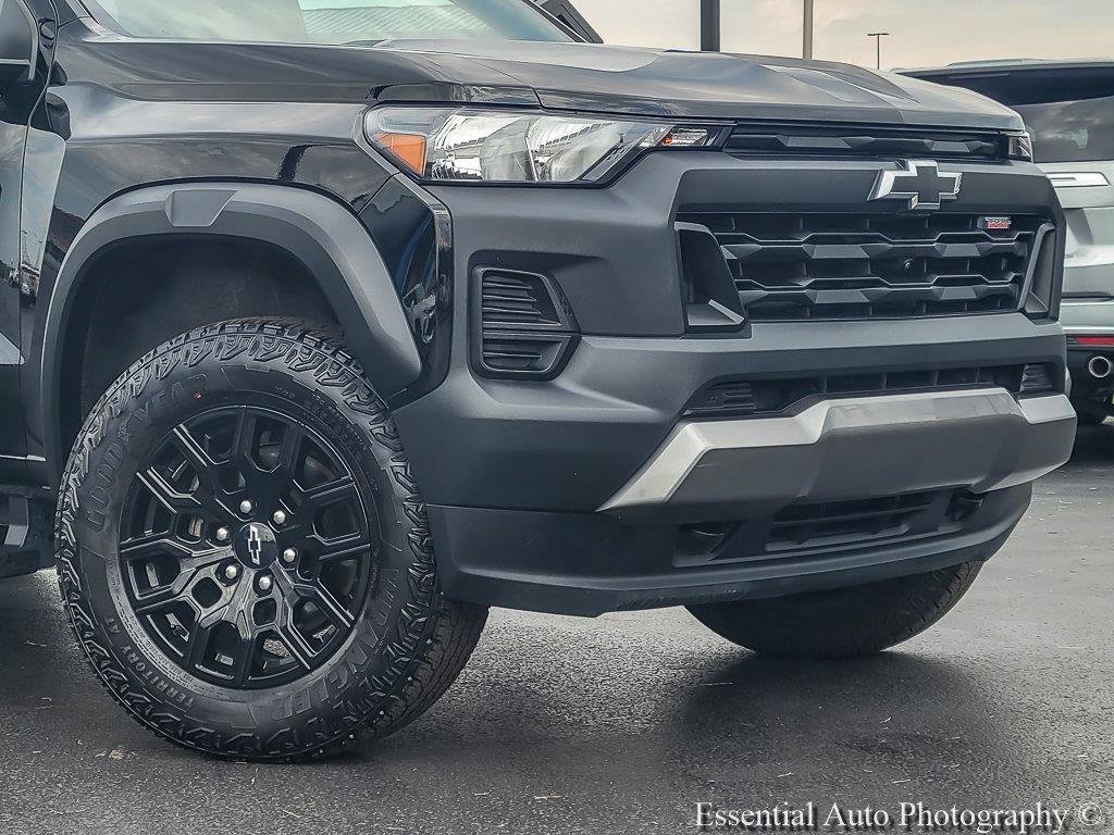 Certified 2024 Chevrolet Colorado Trail Boss w/ Technology Package AWD/4WD image 3