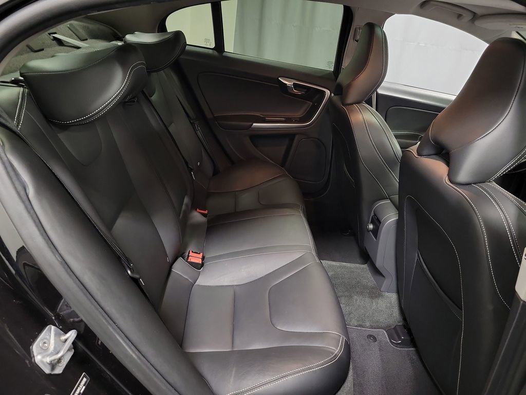 Used 2018 Volvo S60 T5 Dynamic w/ Vision Package image 24